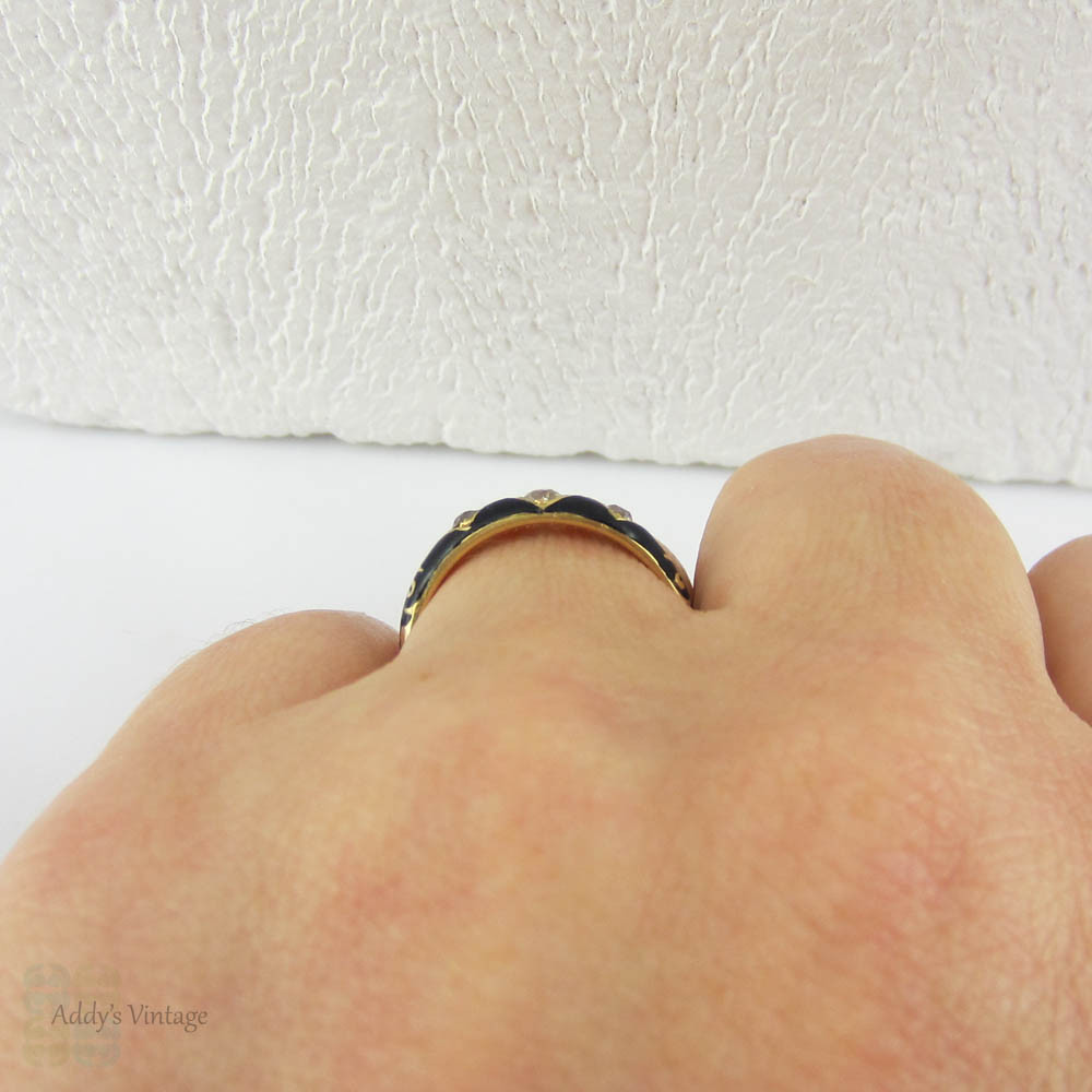 Vintage Mourning Ring, 1890s. Three Old Cut Diamonds Set in 18 Carat Yellow Gold with Black Enamel.