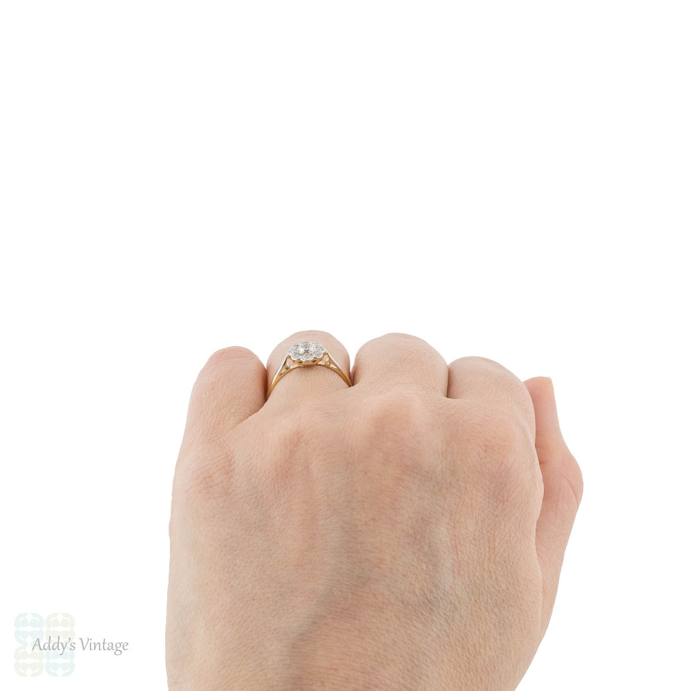 Antique Diamond Daisy Flower Engagement Ring, Circa 1900s, 18ct & Platinum.