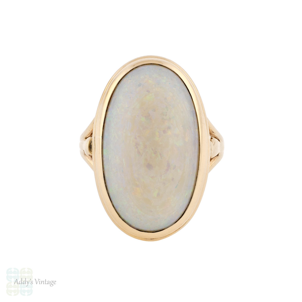 Opal 10K Yellow Gold Ring, Bezel Set 10ct Large Cabochon Cut Oval Gemstone.