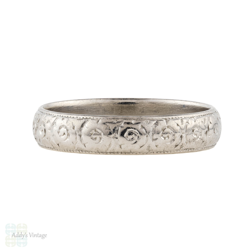 Engraved Platinum Wedding Ring, Ladies Flower Pattern Band Circa 1930s. Size J / 5.