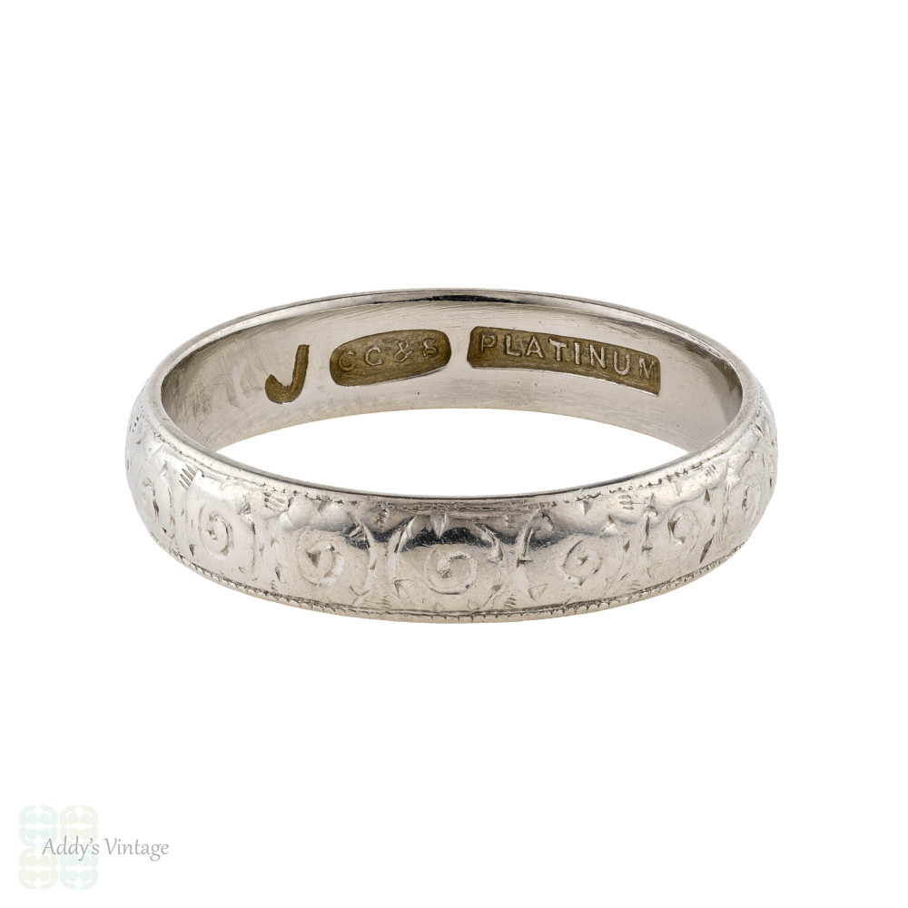 Engraved Platinum Wedding Ring, Ladies Flower Pattern Band Circa 1930s. Size J / 5.