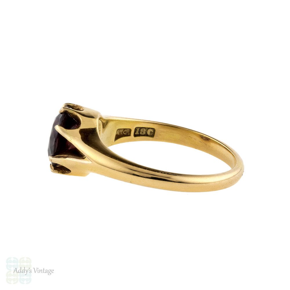 Antique Oval Garnet Single Stone Ring, 18ct 18k Yellow Gold, Circa 1900.