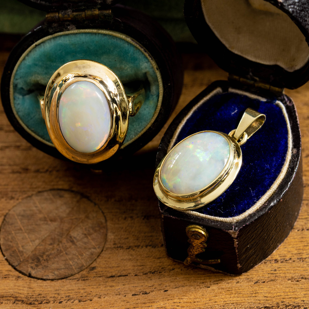 Opal Bezel Set Pendant, Vintage 14k 14ct Yellow Gold Large Opal Cabochon.