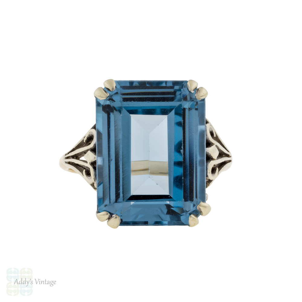 Vintage Mid 20th Century Emerald Cut Synthetic Blue Spinel Cocktail Ring, 9ct 9k Gold.