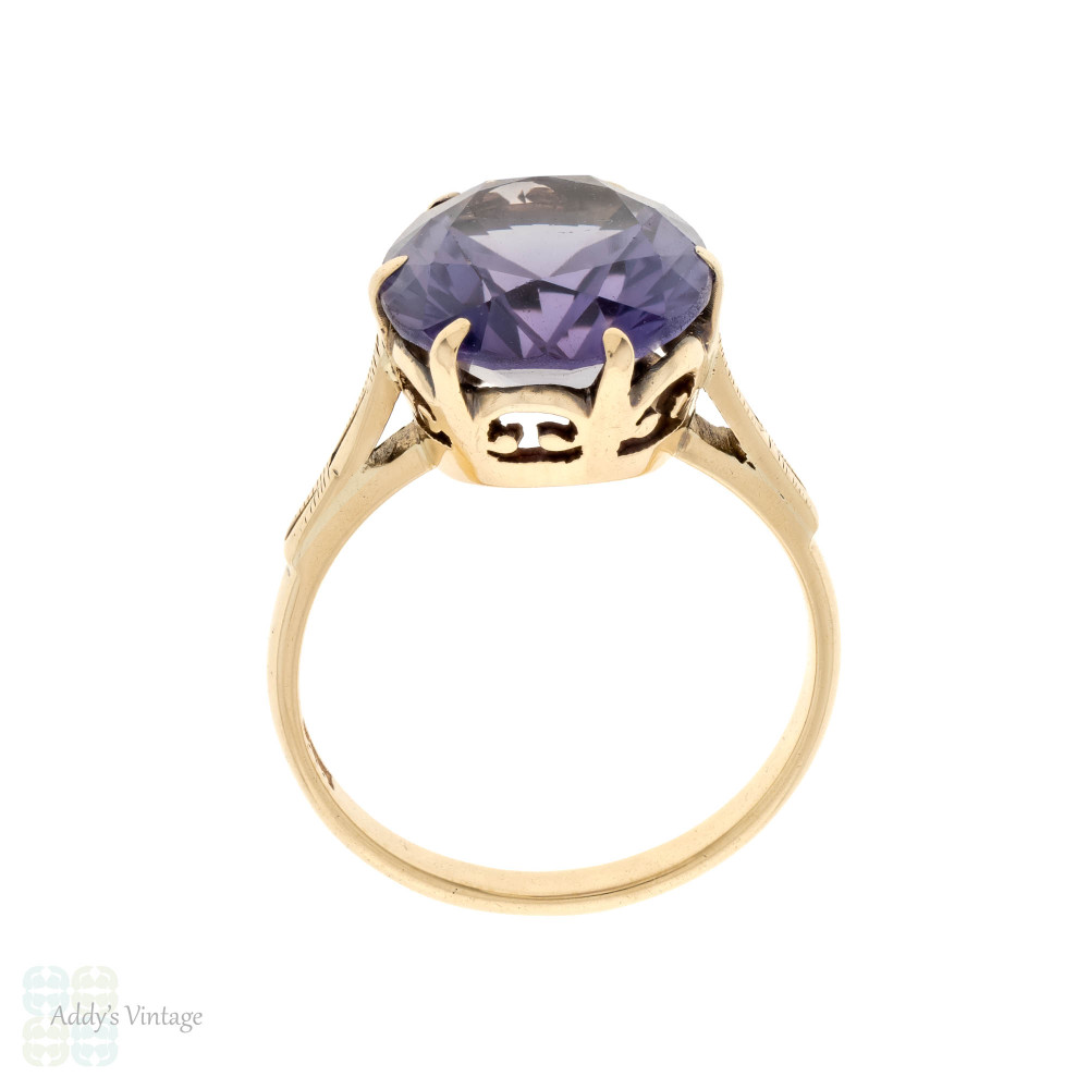 Synthetic Colour Change Sapphire Cocktail Ring, Vintage 14k Gold Mid Century Ring.
