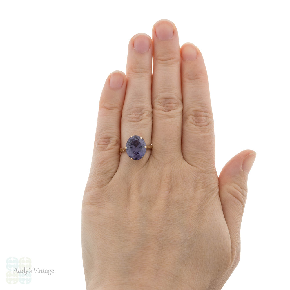 Synthetic Colour Change Sapphire Cocktail Ring, Vintage 14k Gold Mid Century Ring.