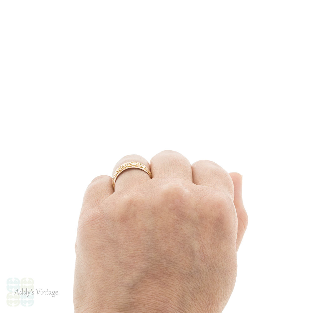 Leaf & Heart Engraved 9ct Rose Gold Antique Wedding Band, Size P.5 / 8.