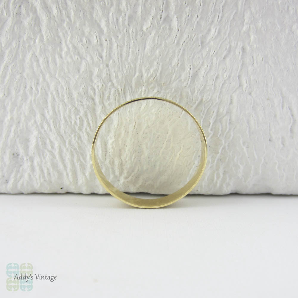 Victorian 15 Carat Yellow Gold Mourning Ring, Black Enamel & Engraved Design Memorial Band. Circa 1890s, Size U.5 / 10.3.