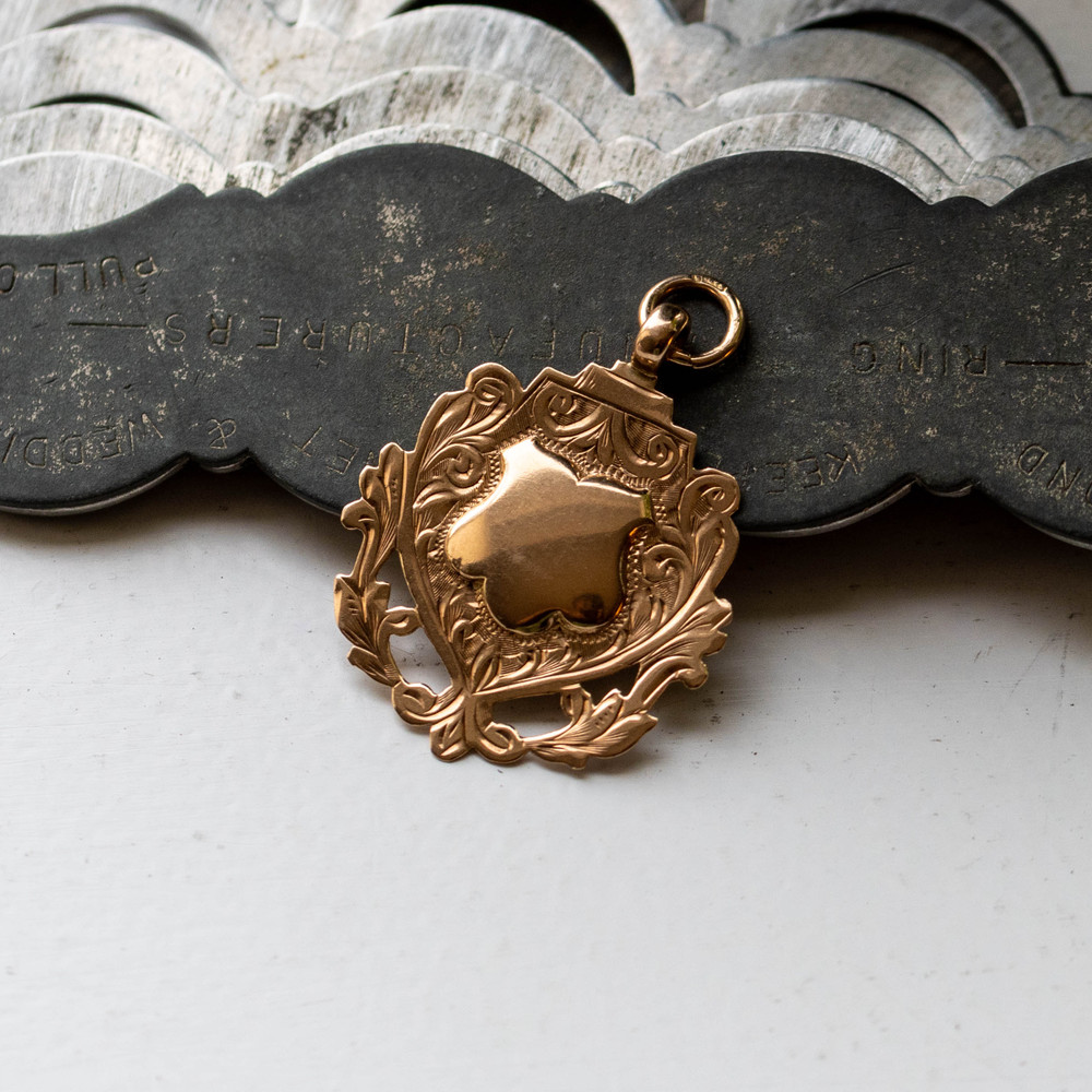 Antique 9ct Gold Watch Fob 1919.