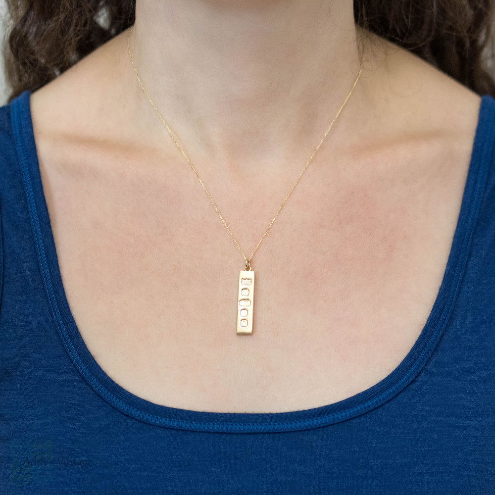 Vintage 9ct Yellow Gold 1979 Ingot Charm Pendant, 9k English Hallmarks.