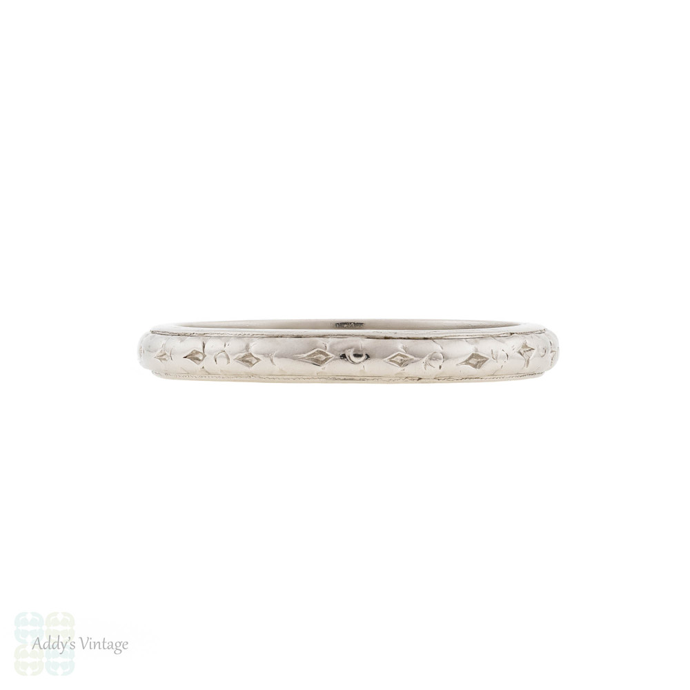 Vintage Flower Blossom Engraved Platinum Wedding Ring, Size N / 6.75.