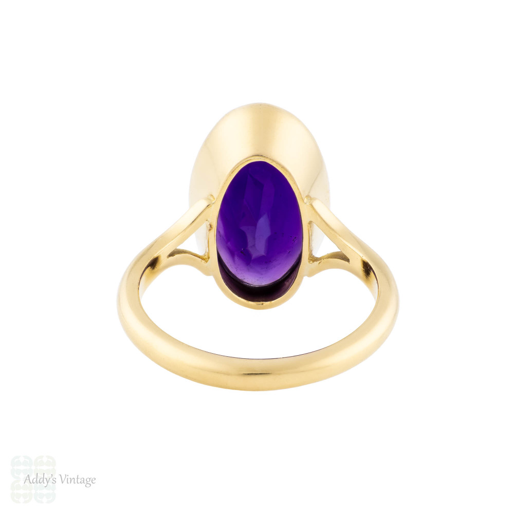 Amethyst 18ct Gold Bezel Cabochon Cut Ring, Vintage 1980s.