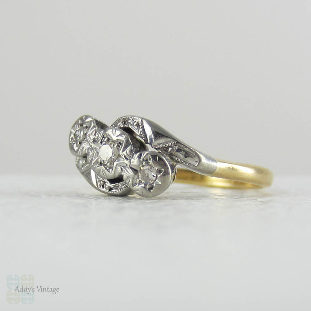 Vintage Diamond Engagement Ring, Twist Design Three Stone Trilogy Diamond Ring in 18 Carat & Platinum, 1915 - 1930s.