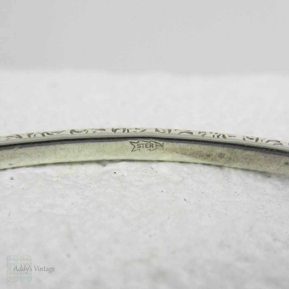 Art Deco Sapphire Blue Paste Sterling Silver Bangle Bracelet. Beaded Edge & Engraved Sides, Circa 1920s.