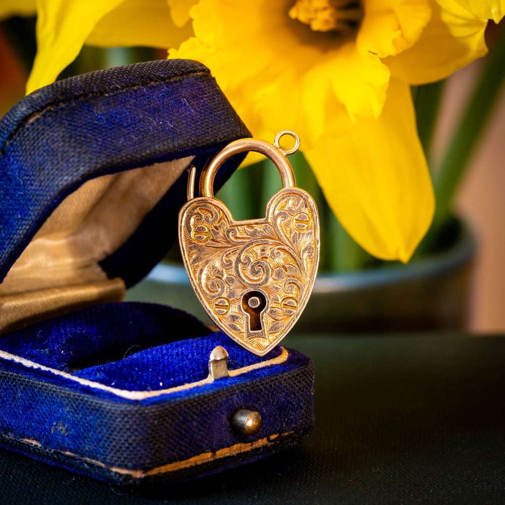 Large Antique Engraved 9ct Gold Heart Padlock, Love Heart Lock Pendant.