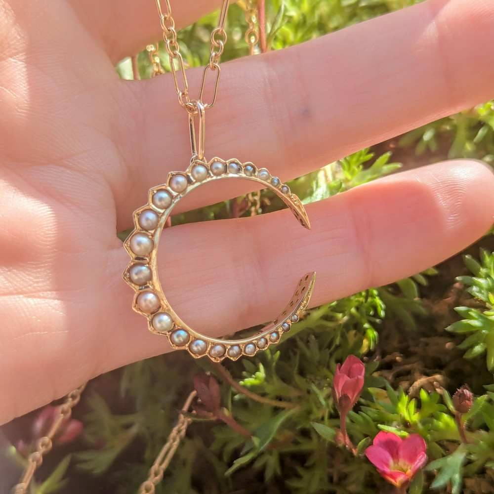 Antique Victorian 9ct Gold Cresent Moon Pearl Pendant.