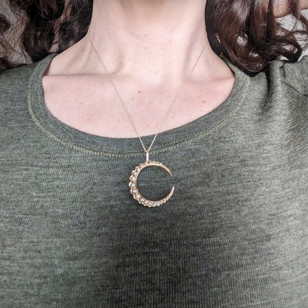 Antique Victorian 9ct Gold Cresent Moon Pearl Pendant.