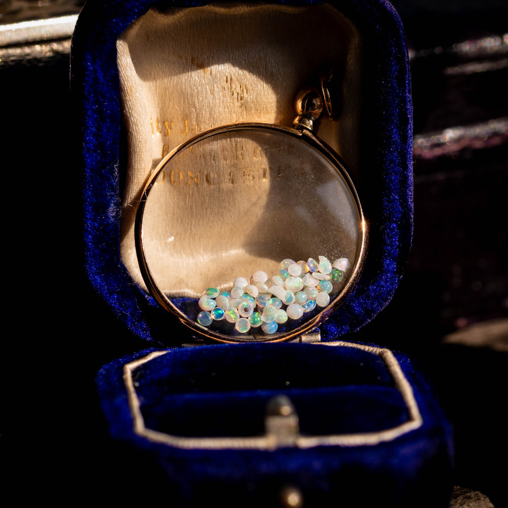 Antique Edwardian 9ct Gold Opal Shaker Locket, Screw Top Pendant.