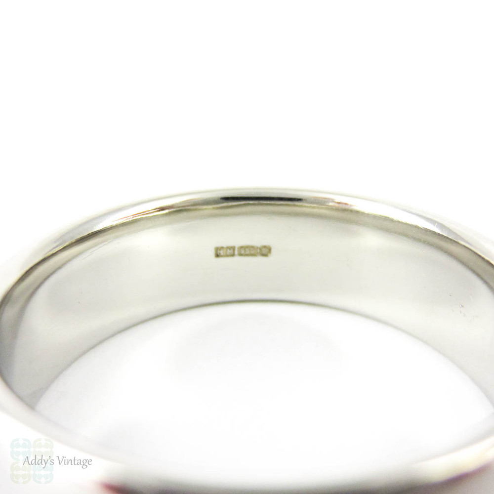 Vintage Men's Heavy Platinum Wedding Ring. Wide Simple D Shape Profile Platinum Band, 7.25 mm Wide, Size V.5 / 10.75, 15.2 grams.