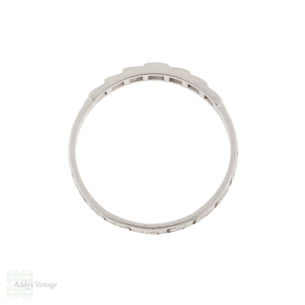 1930s Diamond & Flower Engraved 18k Wedding Ring by Lohengrin, Size K.5 / 5.5.