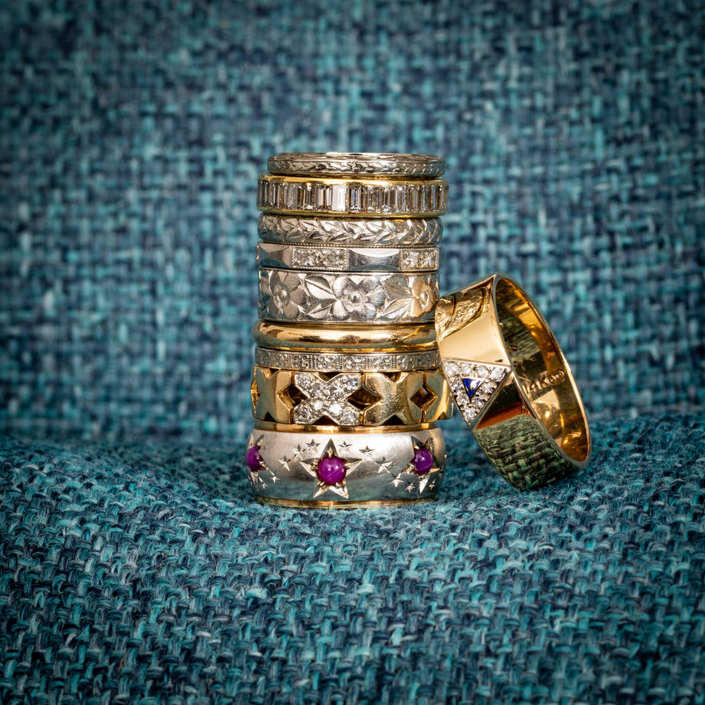 Art Deco Flower & Laurel Engraved Platinum Wedding Ring, Size M / 6.25.