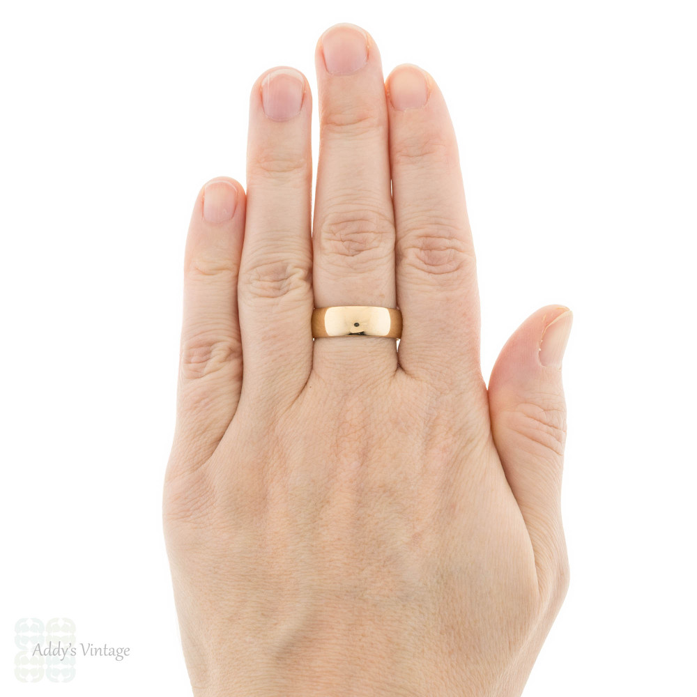 Vintage 1960s Men's 9ct Yellow Gold Wedding Ring, Size T.5 / 10.