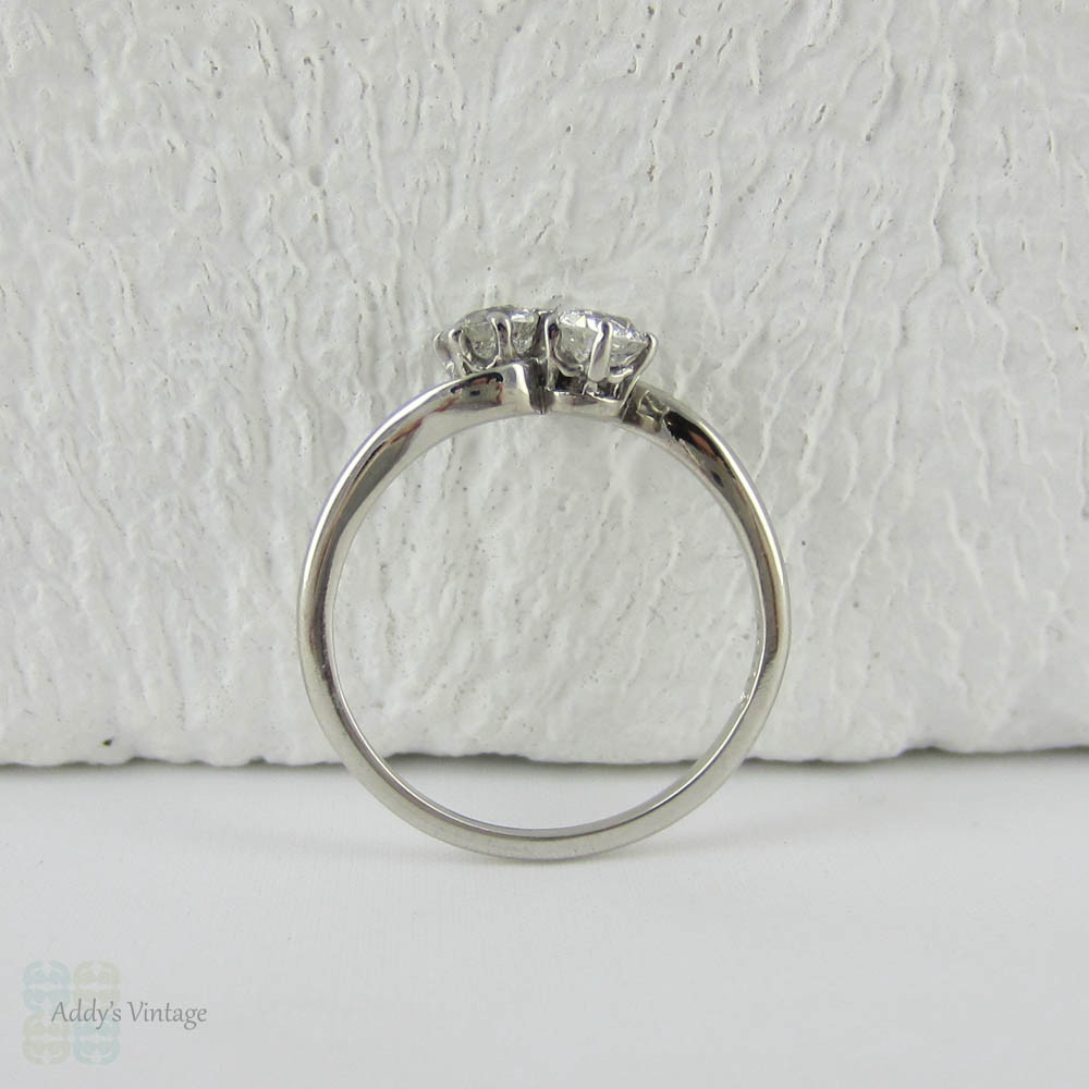 Old European Cut Diamond Engagement Ring. Art Deco Toi et Moi, Bypass, Twist Style Diamond Ring in 18 Carat White Gold.