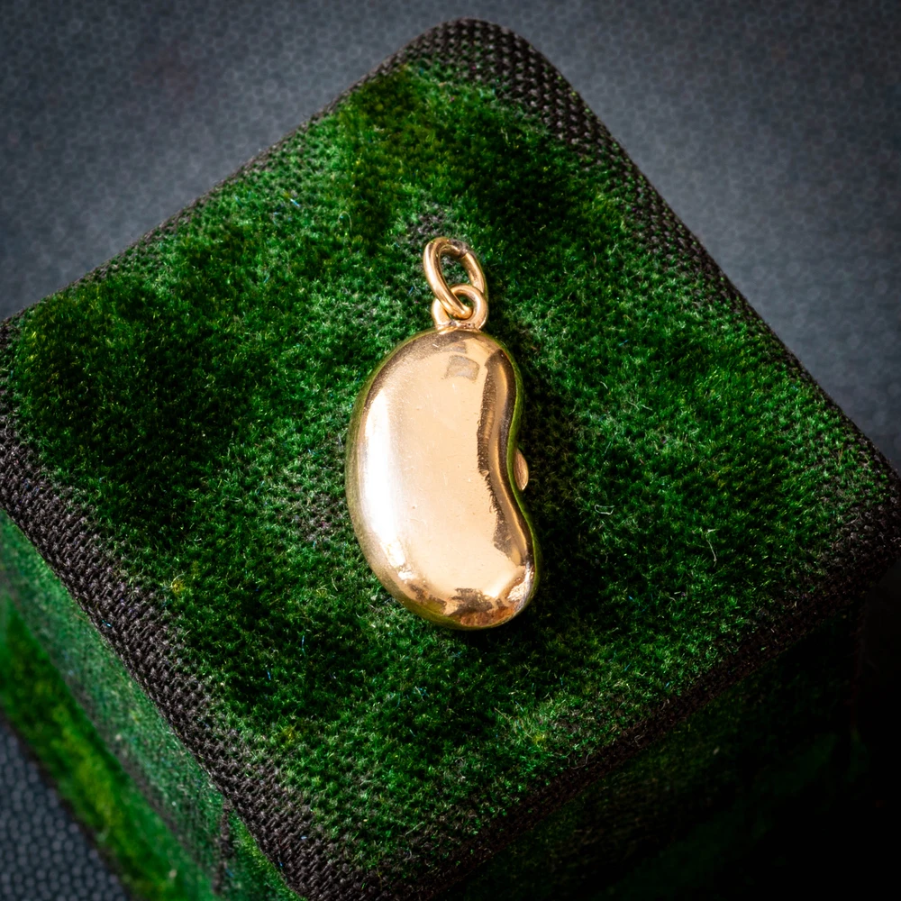 Antique 9ct Gold Victorian Lucky Bean Charm Pendant.