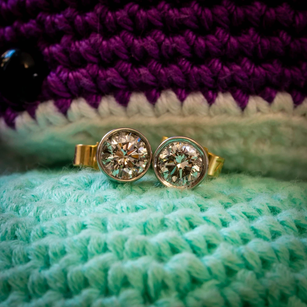 Vintage Diamond Stud Earrings, 0.75ctw in 18ct Two Tone Gold.