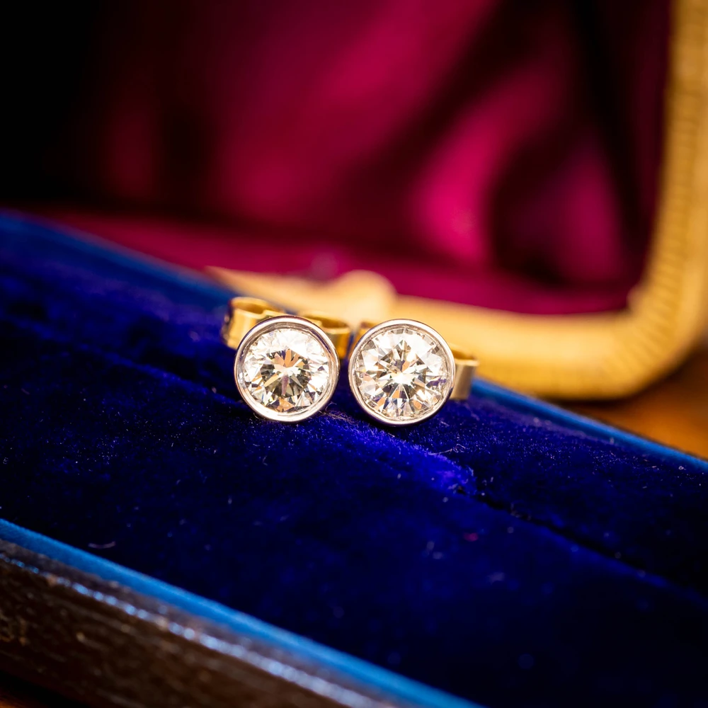 Vintage Diamond Stud Earrings, 0.75ctw in 18ct Two Tone Gold.