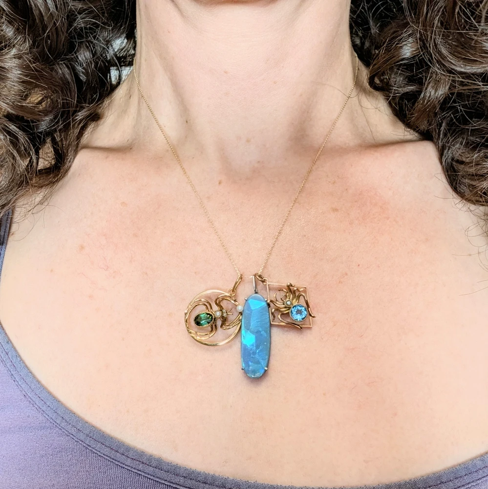 Vintage 18ct White Gold, Opal Pendant.