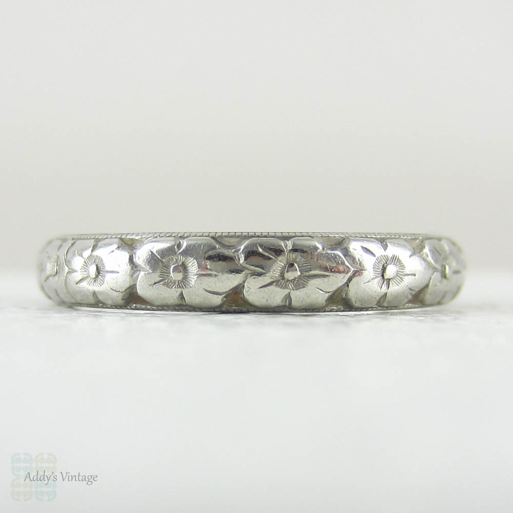 Antique Engraved Platinum Wedding Ring. Floral Orange Blossom Flower Design Wedding Band in Platinum, Circa 1920s.