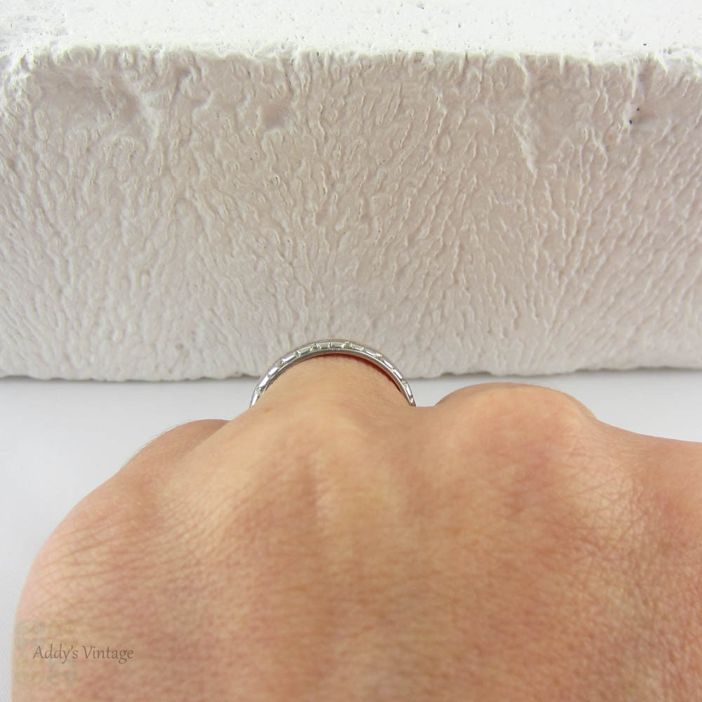 Antique Engraved Platinum Wedding Ring. Floral Orange Blossom Flower Design Wedding Band in Platinum, Circa 1920s.