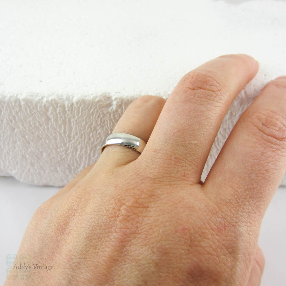 Estate Platinum Wedding Ring, Court Comfort Fit, Domed Profile, Medium Width 5 mm Wedding Band, Size P / 7.75, 6.8 grams.
