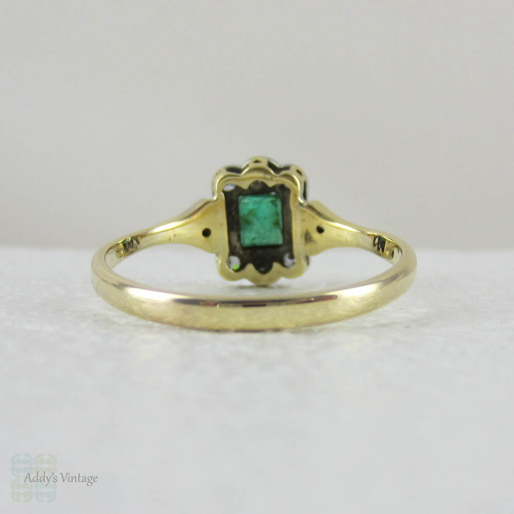 Art Deco Emerald & Diamond Engagement Ring, Fan Shape Design with Engraved Design and Milgrain Beading, Circa 1920s.