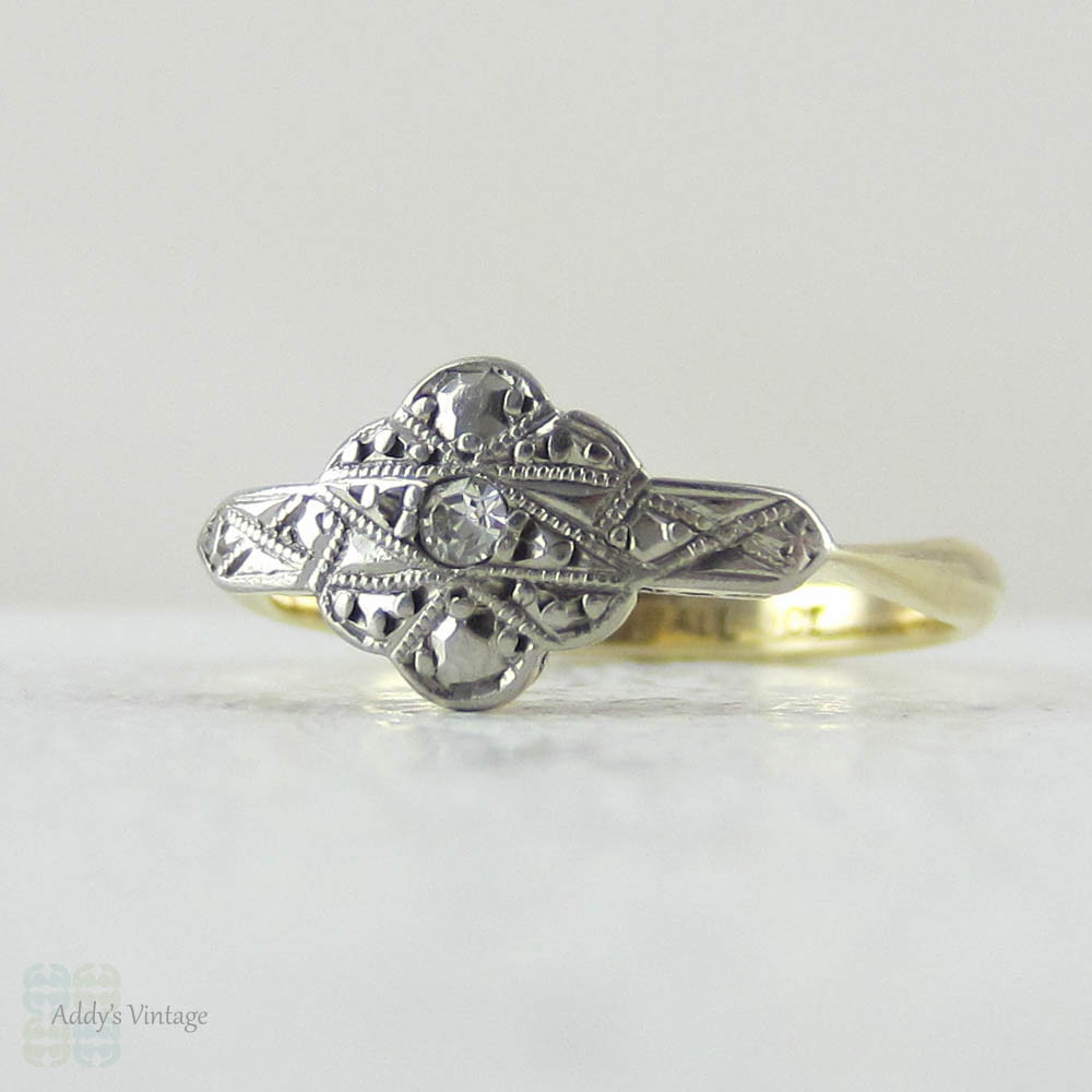 Vintage Diamond Engagement Ring, Pretty 1940s Single Stone Diamond Ring in Geometric Engraved Palladium Top, Late Art Deco.