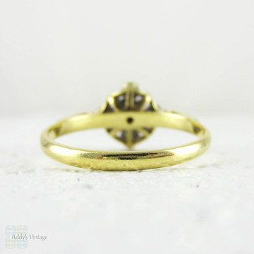 Vintage Diamond Engagement Ring, 5 Stone 1970s Diamond Ring Set in Geometric Shape, 18 Carat White & Yellow Gold.