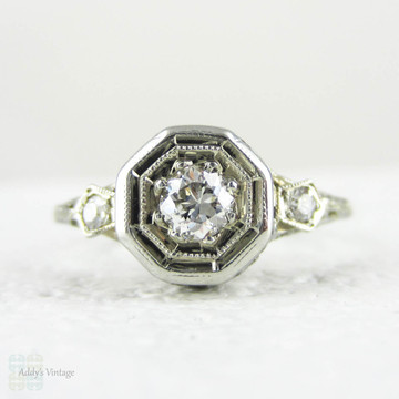 Art Deco Filigree Diamond Engagement Ring, Old European Cut Diamond Three Stone, Flower Design 18 Carat White Gold, Circa 1930s.