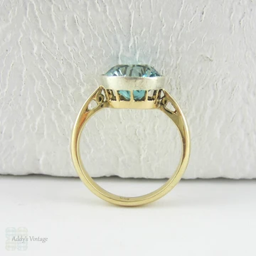 Blue Zircon Solitaire Ring, Vintage Large Single Stone with 5.9 Carat Old Cut Blue Zircon in 18 Carat White & Yellow Gold, Mid 20th Century.
