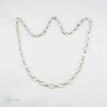 Vintage Graduated Moonstone Necklace. Matinee Length Moonstone Chain Necklace in Sterling Silver, 55.5 cm / 21.85 inches long.