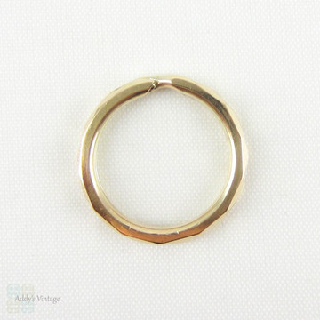 Antique 9 Carat Gold Split Ring. Georgian Faceted Design Small Split Ring for Charm, Pendant Holder or Joining Jewellery, Circa 1800s.