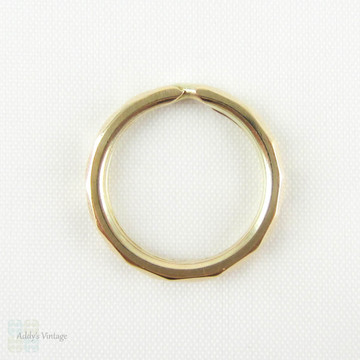 Antique 9 Carat Gold Split Ring. Georgian Faceted Design Small Split Ring for Charm, Pendant Holder or Joining Jewellery, Circa 1800s.