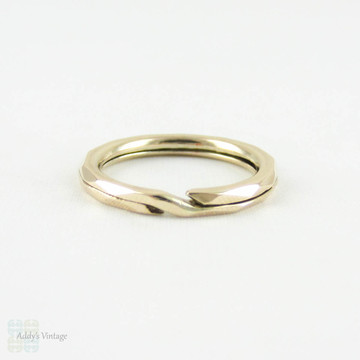 Antique 9 Carat Gold Split Ring. Georgian Faceted Design Small Split Ring for Charm, Pendant Holder or Joining Jewellery, Circa 1800s.
