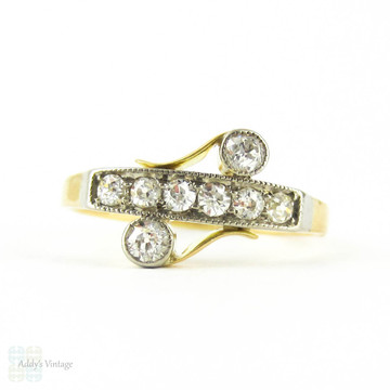 Art Nouveau Diamond Ring, Old European Cut Diamonds in Asymmetrical Design Line & Bezel Setting Milgrain Beading. 18ct Platinum, Circa 1910s.