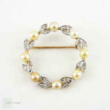 Edwardian Diamond & Pearl Brooch in 18ct Gold and Platinum. Wreath Circle Pin with Diamond Leaf Design and Miligrain, Circa 1900s.