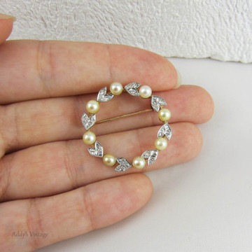 Edwardian Diamond & Pearl Brooch in 18ct Gold and Platinum. Wreath Circle Pin with Diamond Leaf Design and Miligrain, Circa 1900s.