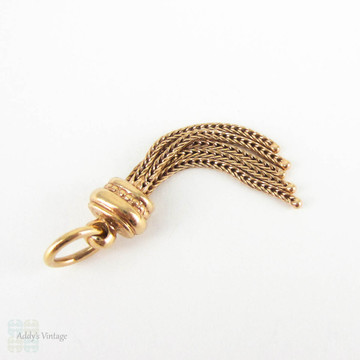 Antique Victorian Tassel Charm, 15 Carat Rose Gold, 5 Strand Long Oval Shaped Engraved Tassel for Fob, Circa 1890s.