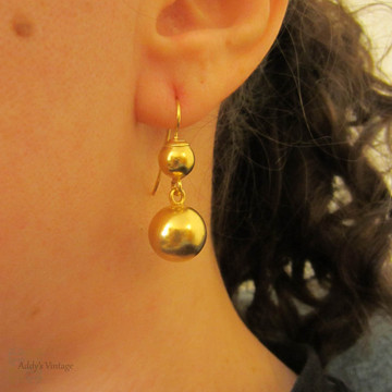 Antique Victorian Gilt Earring, Graduated Double Ball Drop Earrings in 22 Carat Gilt Metal. Late Victorian Dangle Earrings.