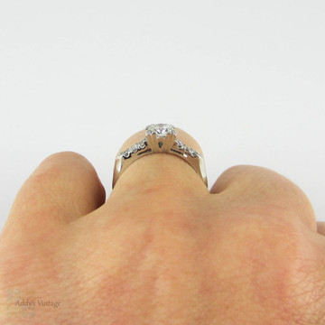 Vintage Diamond Engagement Ring, 0.66 ct Round Brilliant Diamond in Triple Claw PLAT Setting. 0.78 ctw, Circa 1940s.