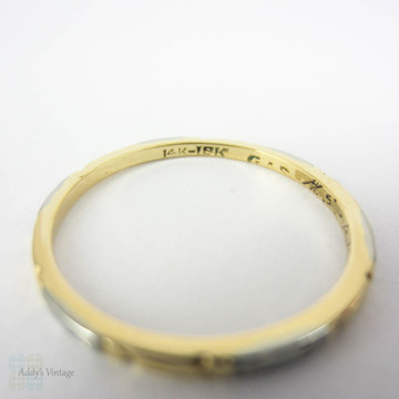 Mid Century Wedding Ring, Engraved Floral Pattern in 18 Carat Yellow with 14 Karat White Gold Accents. Circa 1940s, Size M / 6.25.